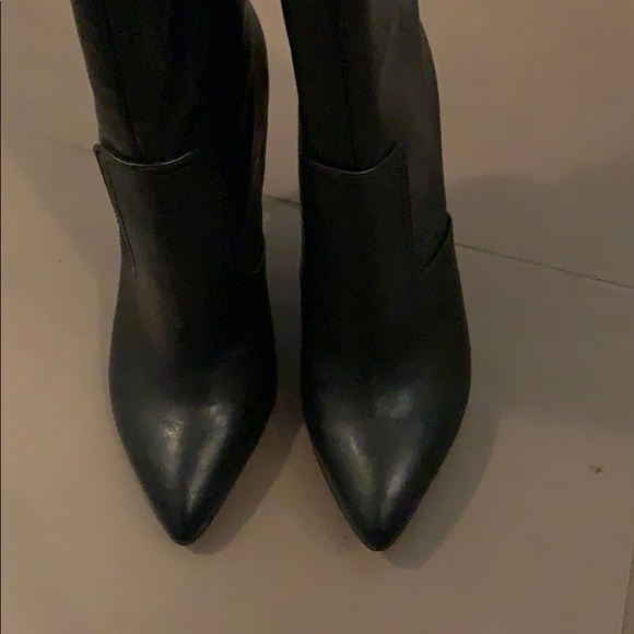 Boots - Picture 5 of 7